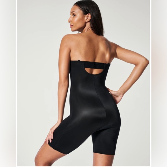 Spanx Mid-Thigh Strapless Bodysuit - Picture 3 of 13